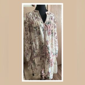 Entro Purple and Cream Floral Dress